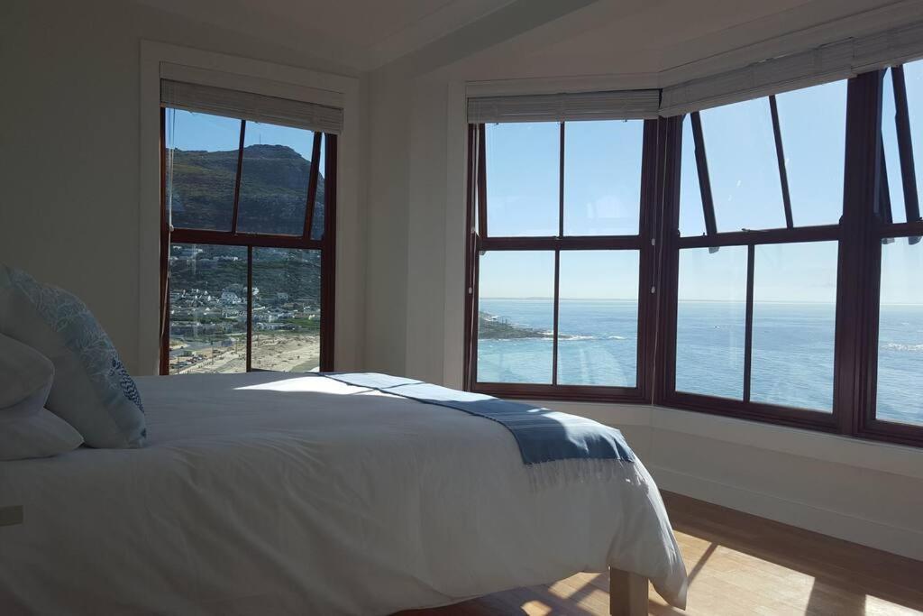 18 Steps - Seaside Cottage With Breathtaking Views Cape Town Bagian luar foto